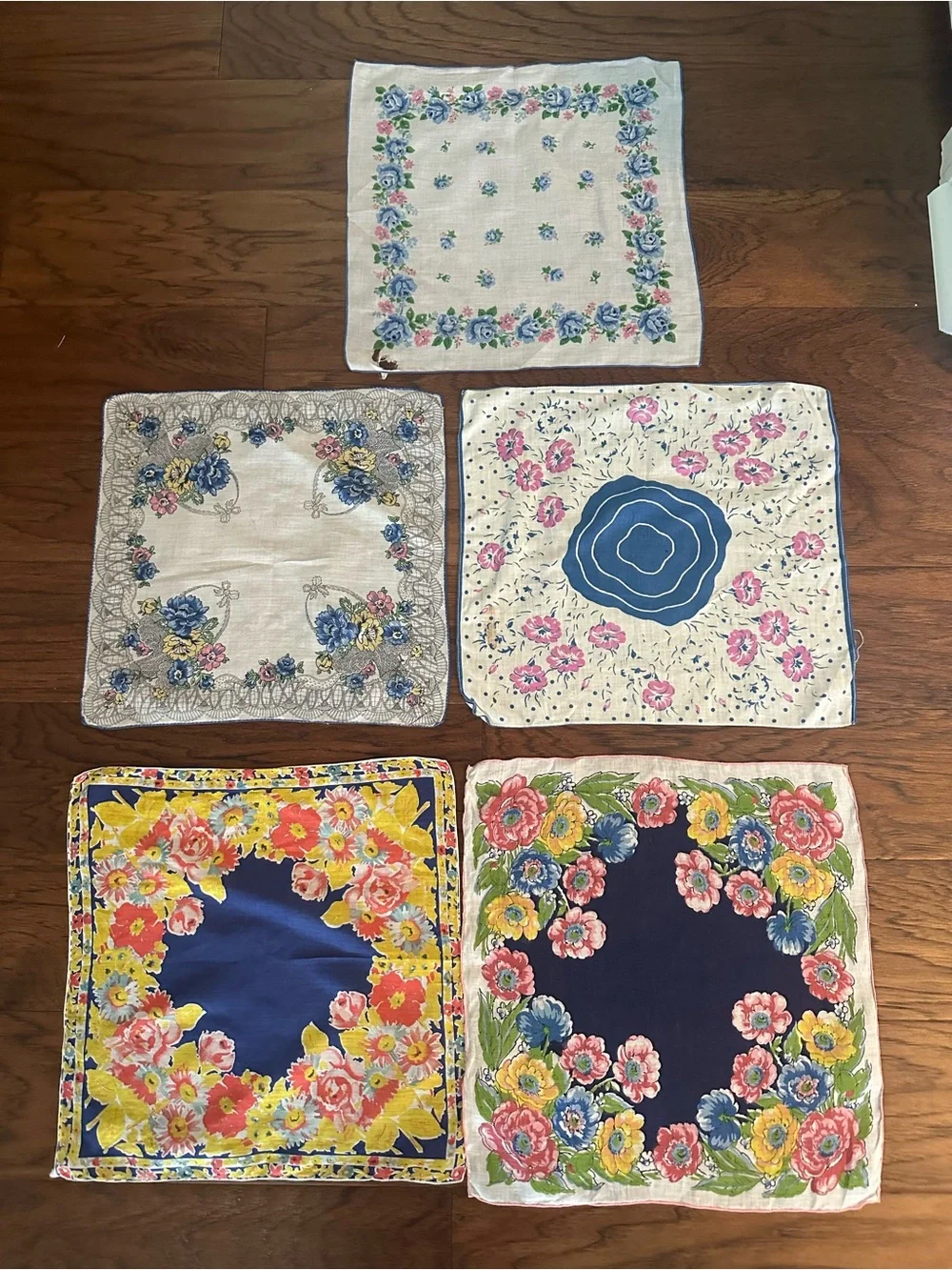 Vintage Floral Handkerchief Bundle - Multicolor Floral Prints